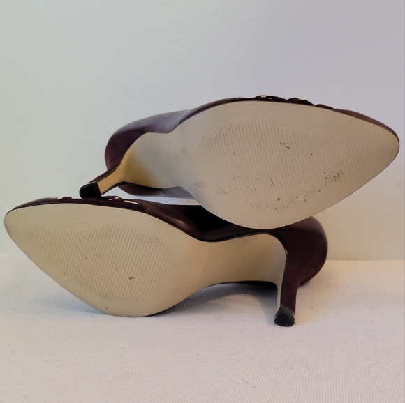 Retro ANDREA burgundy pumps with gold detail - Picture 6 of 12